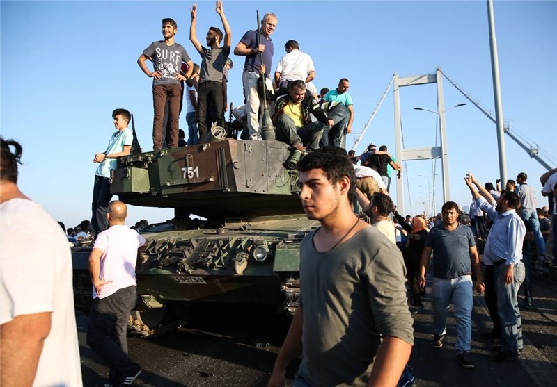 آمار قربانیان کودتا در ترکیه به 90 کشته و 1154 زخمی رسید