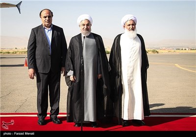 Iran's President Rouhani Receives Warm Welcome in Kermanshah