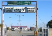 ترکمنستان با عبور کامیونهای ترانزیتی از مرز سرخس موافقت کرد