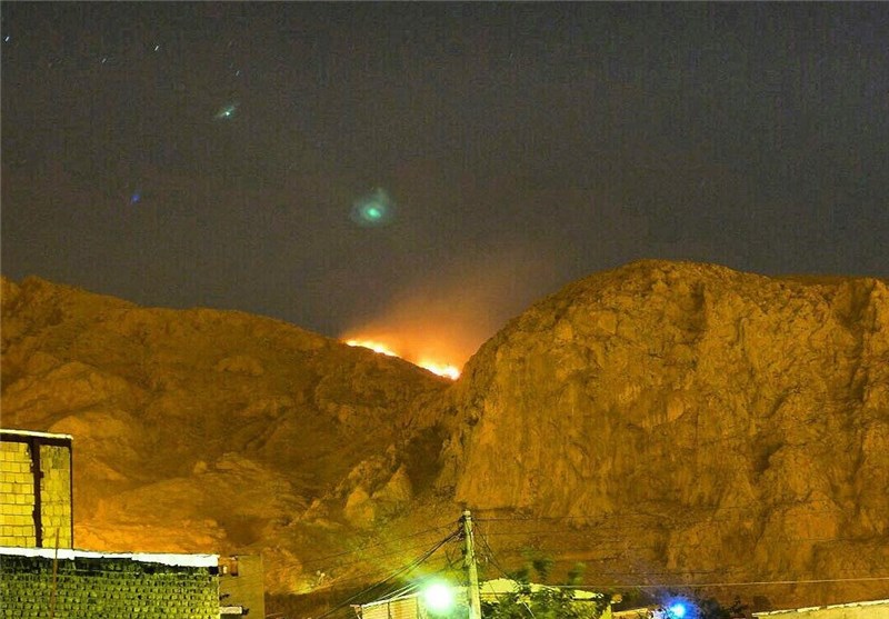 4 هکتار از مراتع ارتفاعات طاق‌بستان در آتش سوخت