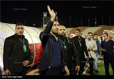 جواد نکونام در مراسم رونمایی از پیراهن تیم فوتبال مشهد