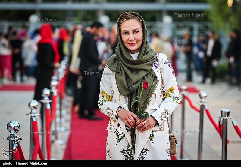 نتیجه تصویری برای آناهیتا نعمتی در جشن سینمایی حافظ