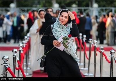 ورود فقیه سلطانی به شانزدهمین جشن سینمایی و تلویزیونی حافظ