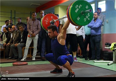 بازدید علی لاریجانی رئیس مجلس شورای اسلامی از اردوی تیم ملی وزنه برداری اعزامی به المپیک ریو