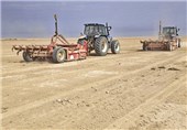 تسطیح لیزری اراضی کشاورزی در شهرستان سربیشه انجام می‌شود