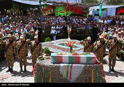 تشییع شهید گمنام در سازمان صنایع هوایی