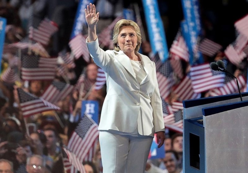 Clinton Accepts US Democratic Party Nomination