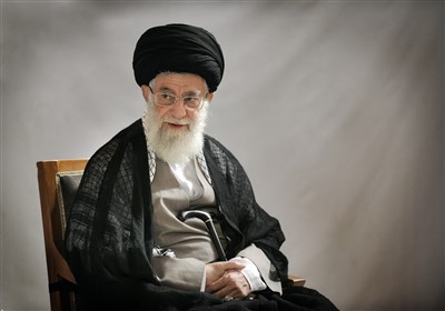 نماهنگی از دیدار رهبر انقلاب با خانواده شهیدان اعلمی