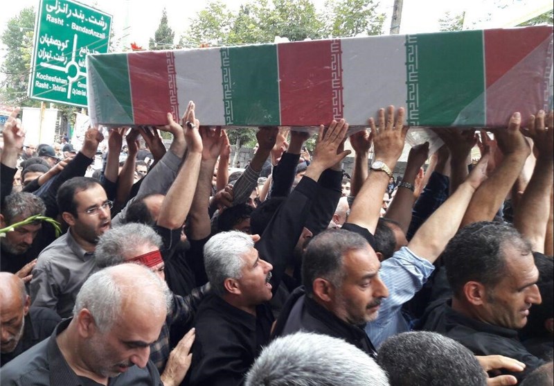 پیکر مطهر 4 شهید گمنام در شهرستان داراب تشییع و خاکسپاری شد