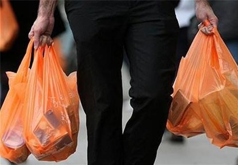 پولی شدن کیسه‌های پلاستیکی در فروشگاه‌های انگلیس برای حفظ محیط زیست