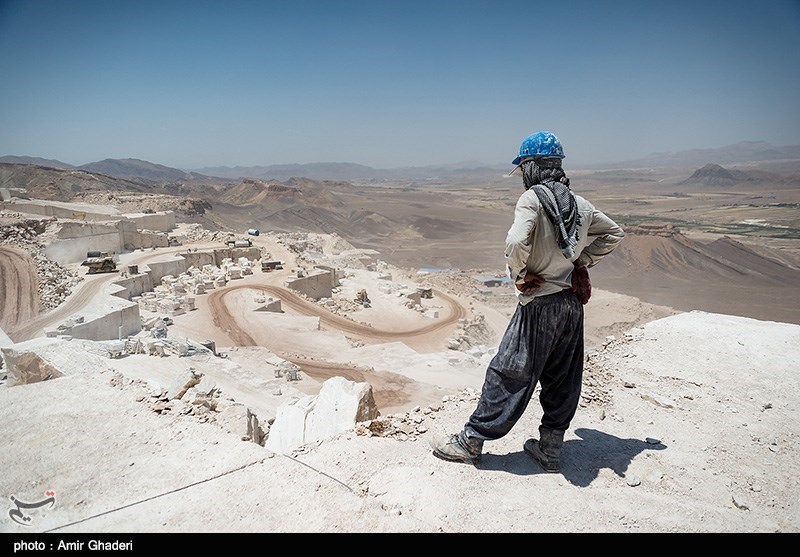 عدم توسعه راه‌های ارتباطی در قطب معدن استان فارس؛ رکود گریبان معدن‌داران را گرفت