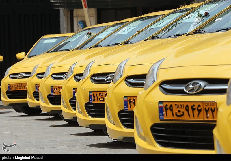 تاکسی‌های جدید در شهر قدس جایگزین ناوگان فرسوده می‌شود