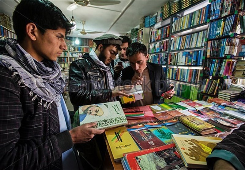 شگردهای تازه برون‌مرزی/ باز شدن پای بی‌رمق چاپخانه‌ها در افغانستان به قاچاق کتاب