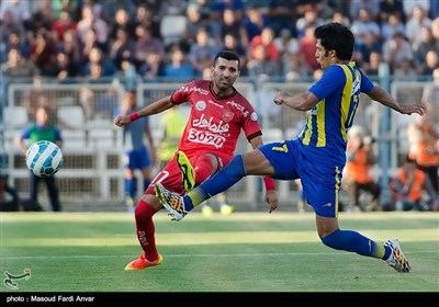 دیدار تیم‌های فوتبال گسترش فولاد و پرسپولیس - تبریز