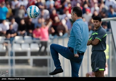 دیدار تیم‌های فوتبال گسترش فولاد و پرسپولیس - تبریز