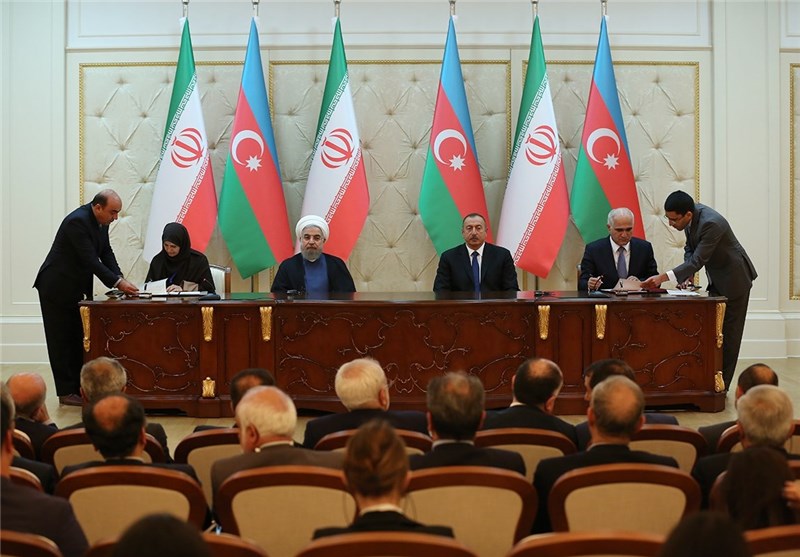 Iran, Azerbaijan Ink 6 MoUs in Baku