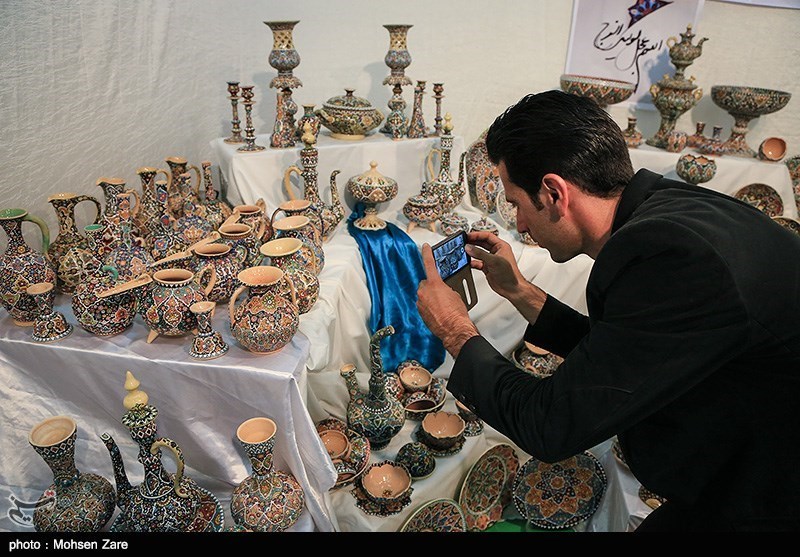 نمایشگاه صنایع دستی و سوغات کشور در گنبدکاووس برپا شد