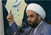 ابوالقاسمی: وقتی به زیارت امام رضا(ع) می‌رویم بهتر است خود را «میهمان» و «سرباز» بدانیم