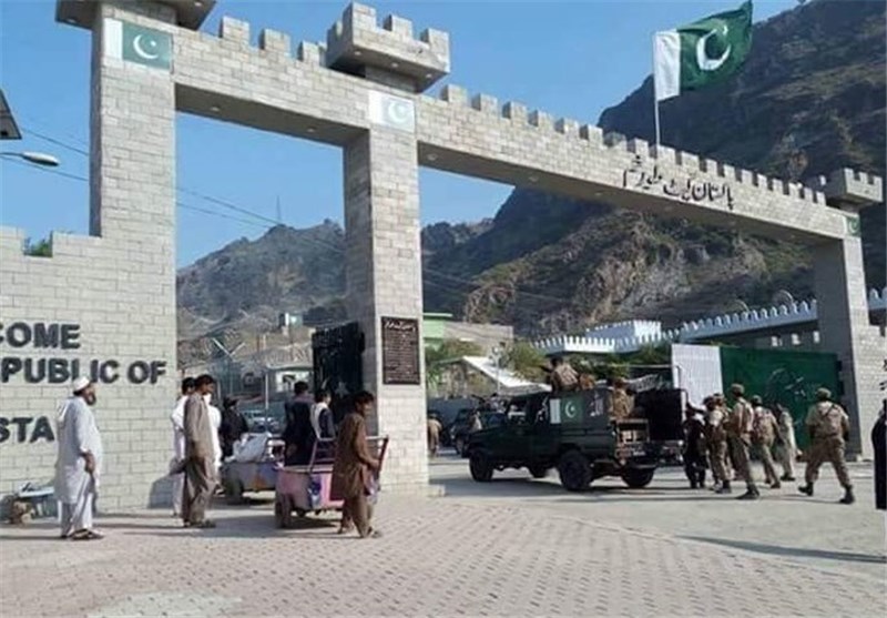 افتتاح دروازه جدید در مرز «تورخم»/ پاکستان 7 دروازه دیگر در مرز با افغانستان می‌سازد