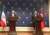 Iran’s Zarif Hails Turkey’s Resistance against Putschists, Urges Closer Ties