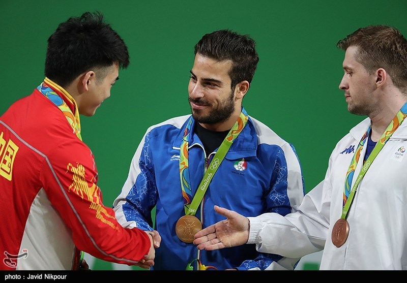 کیانوش رستمی مدال طلای المپیک ریو خود را به سردار سلیمانی تقدیم کرد