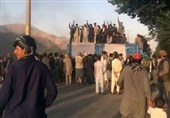Afghan Protesters Urge Action to Release Soldiers Besieged by Taliban