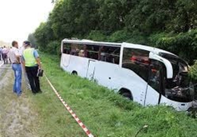 تصادف مینی‌بوس با کامیون در اوکراین 8 کشته در پی داشت