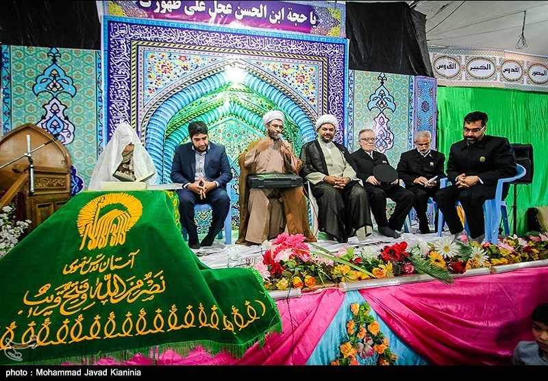 جشن بزرگ &quot;زیر سایه خورشید&quot; با حضور کاروان خادمان رضوی در کرمان برگزار شد