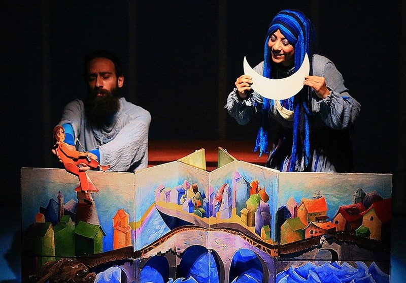 نمایش «مبارک و قالیچه پرنده» در سه استان اجرا می‌شود