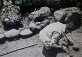 کشف «گورهای دخمه ای» در گورستان باستانی «اسب ریسه»