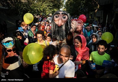 Tahran'da Kuklalar Festivali
