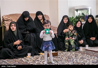حضور تیم ملی والیبال نشسته بانوان در منزل شهید مدافع حرم