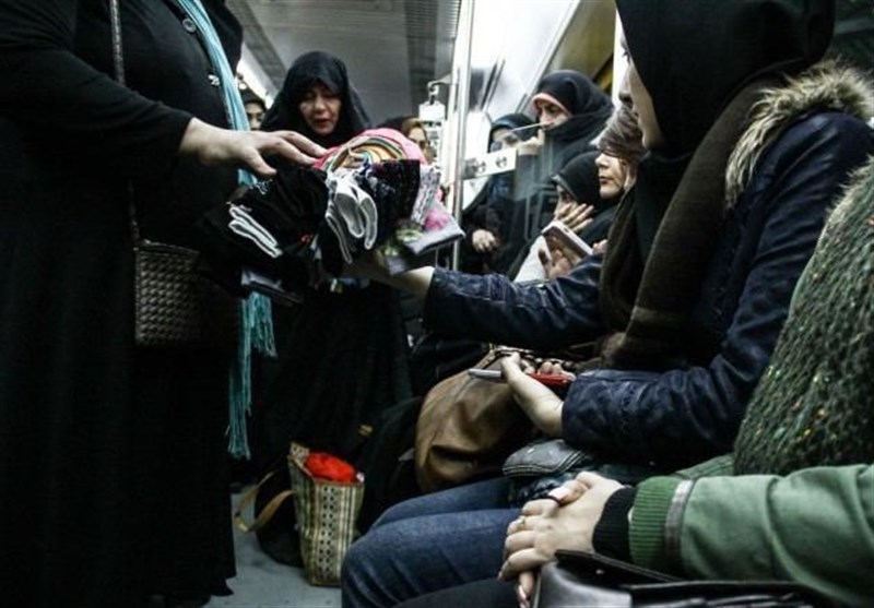 تیپولوژی زنان دستفروش در مترو