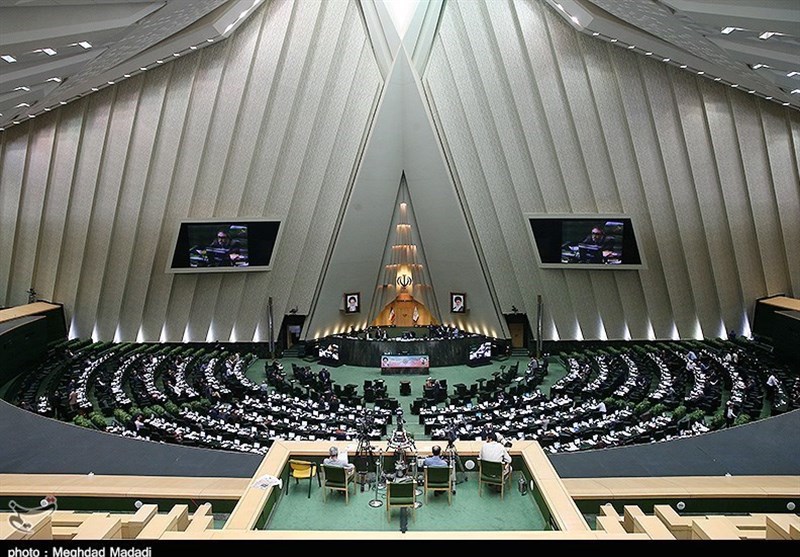 تذکر 8 نماینده مجلس به روحانی برای توقف اجرای برجام