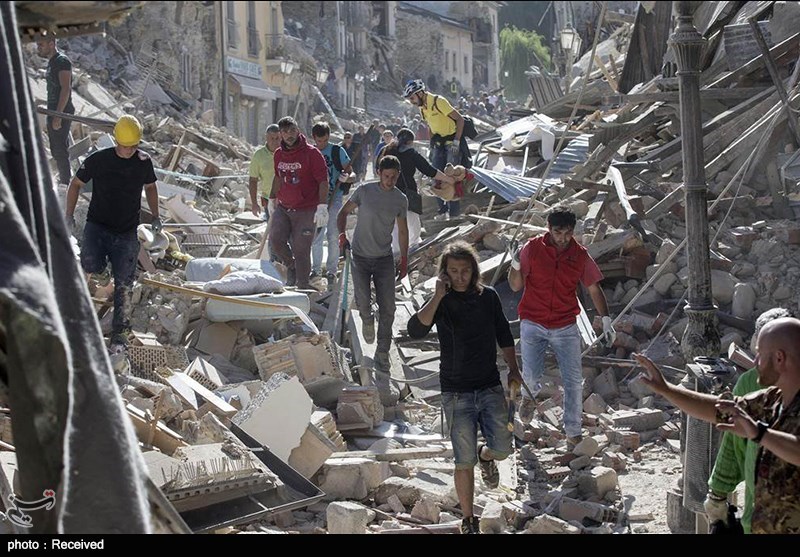 ارتفاع عدد ضحایا الزلزال فی إیطالیا إلى 267 شخصاً