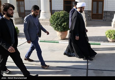 ورود اکرم الکعبی دبیرکل مقاومت اسلامی نُجَباء عراق به محل دیدار با رئیس مجلس شورای اسلامی