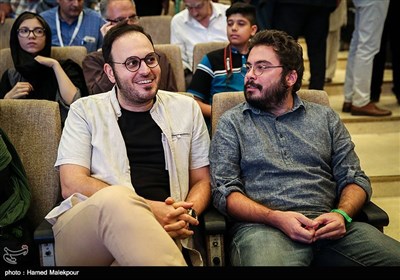پوریا آذربایجانی و محمدحسین مهدویان در مراسم اختتامیه نخستین جشنواره فیلم سلامت