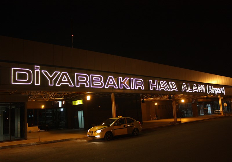 Suspected Kurdish Militants Fire Rockets at Turkey&apos;s Diyarbakir Airport