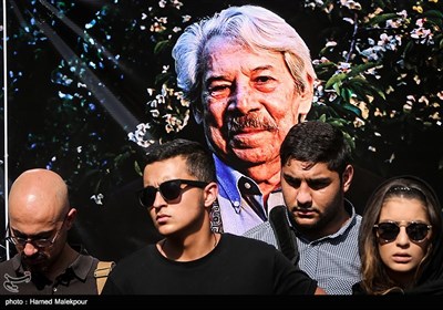 Thousands Attend Funeral for Renowned Iranian Actor, Producer Rashidi