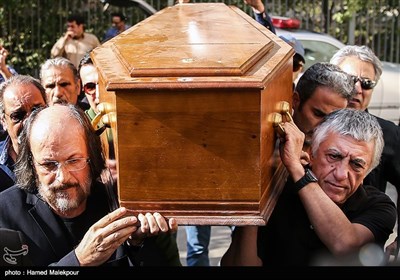 Thousands Attend Funeral for Renowned Iranian Actor, Producer Rashidi
