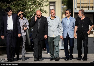 Thousands Attend Funeral for Renowned Iranian Actor, Producer Rashidi