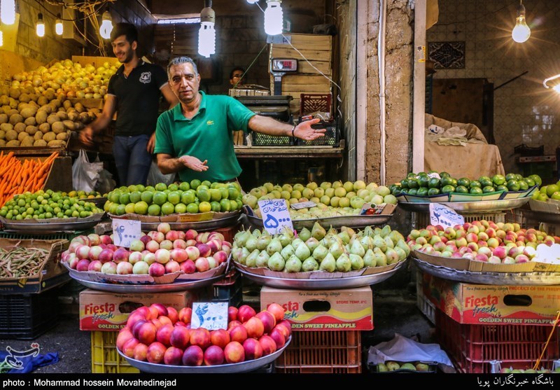 قیمت میوه در آستانه شب یلدا/هندوانه 1200 و انار 3500 تومان در میدان بزرگ میوه