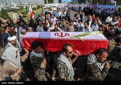 Remains of 66 Martyrs Killed in Iraqi Imposed War on Iran Repatriated