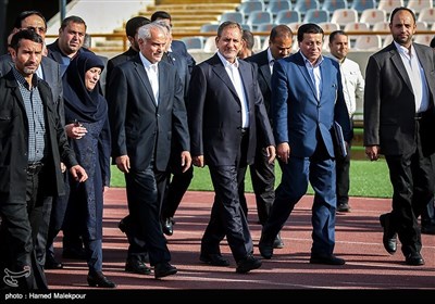 Iran's First VP Attends National Football Team’s Training Session