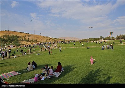 جشنواره بادبادک ها به مناسبت روز قزوین‎