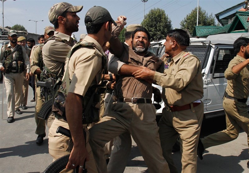مقبوضہ کشمیر میں مزید بھارتی فوج تعینات/ عید الاضحیٰ پر بھی کرفیو برقرار رکھنے کا فیصلہ