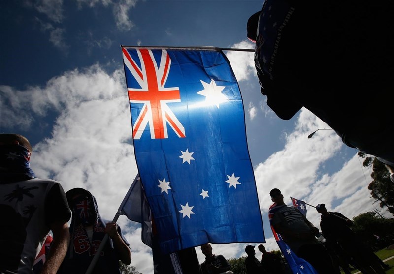 سیاستمداران استرالیا بیش از 400 هزار یورو هزینه خرید پرچم کردند