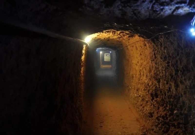 Syrian Troops Destroy Underground Tunnels near Damascus
