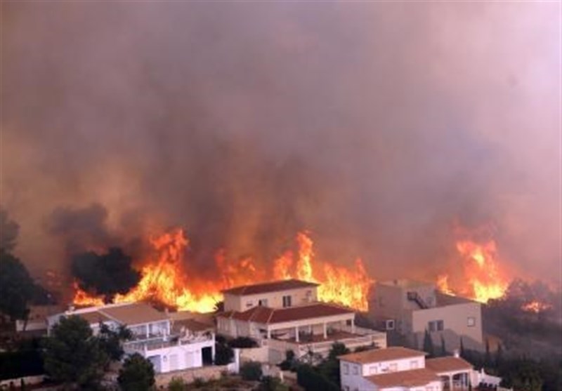آتش‌‌سوزی گسترده در سواحل اسپانیا + فیلم