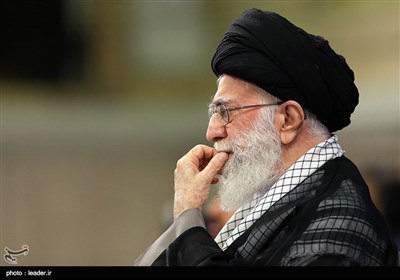 Leader Ayatollah Khamenei Receives Families of Iranian Victims of Hajj Incidents